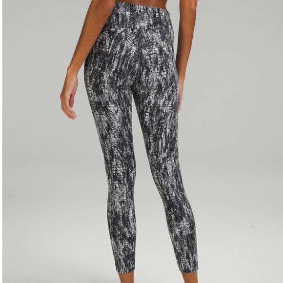 Lululemon InStill High-Rise Tight 25" Lino Slide Alpine White Black - Picture 6 of 6